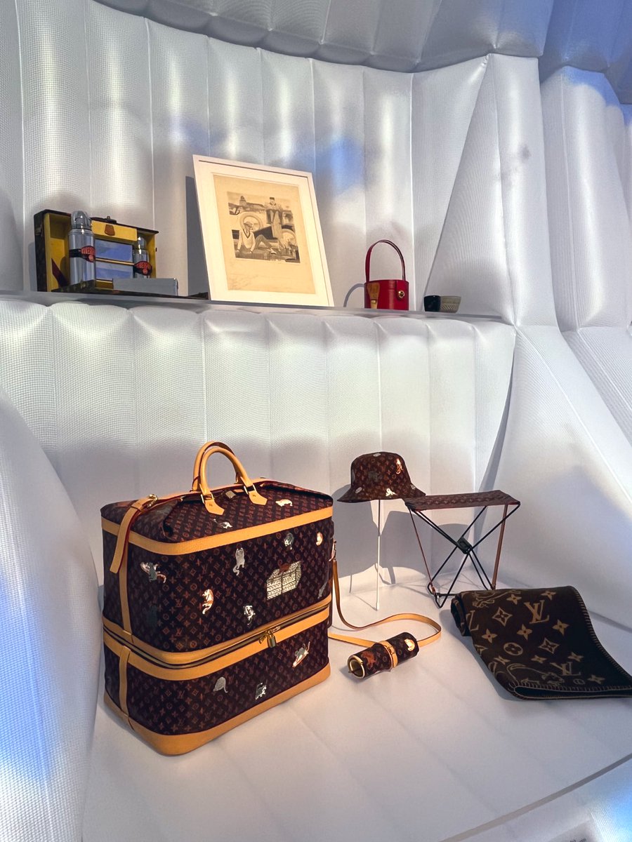 レア・早い者勝ち⭐️新品未使用・箱付き⭐️LOUIS VUITTON 手袋 ヴィトン コメ兵｜ルイヴィトン SINCE1854 ツイスト MM M57442 ショルダー