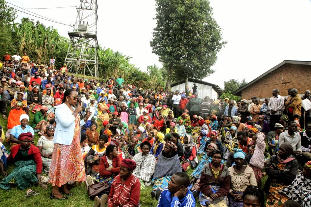 Mu kiganiro Umuyobozi wa @BureraDistrict @MukamanaSoline yagiranye n ...