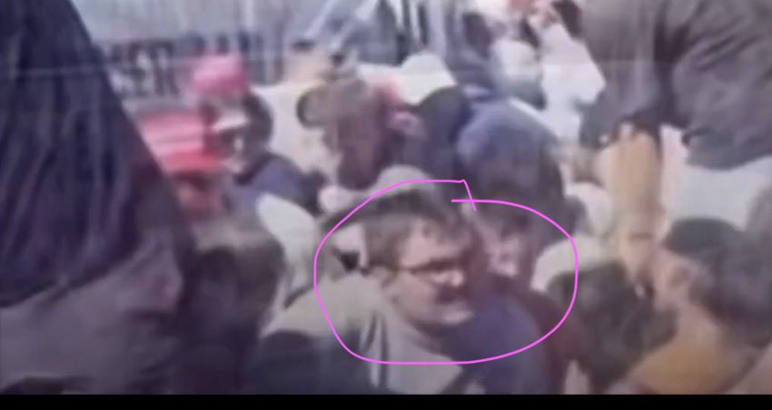 BrigettGates's tweet photo. @MattWallace888 Is the man in the first picture supporting him up? Who is he? The two people in red hats are looking too, are those hats used for targeting measures? https://t.co/z0mFHfvtrz