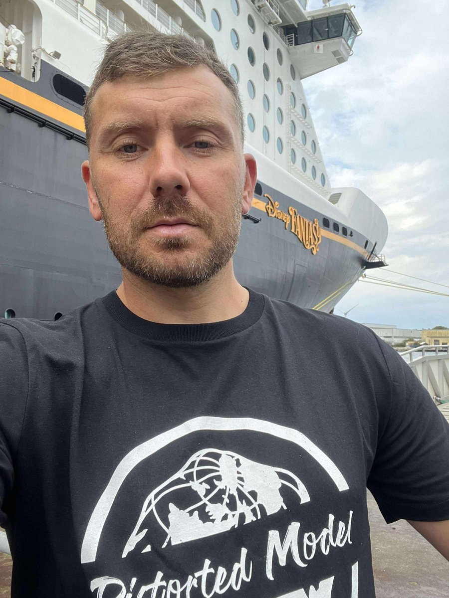 DistortedModel's tweet image. We love seeing pics like these! This photo was sent in to us by Lee who is currently on tour with he's work (on cruise liner) and will be visiting a whole host of different destinations and will be spreading the DM word haha
Thank you Lee and everyone else who supports us ❤️