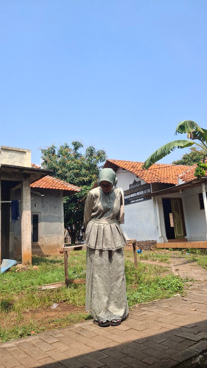 alfiyanie14's tweet image. Oneset cakep 100ribuan

🖇s.shopee.co.id/50Pa8ICf8j

#shopee99 #racunshopee #oneset #kebaya