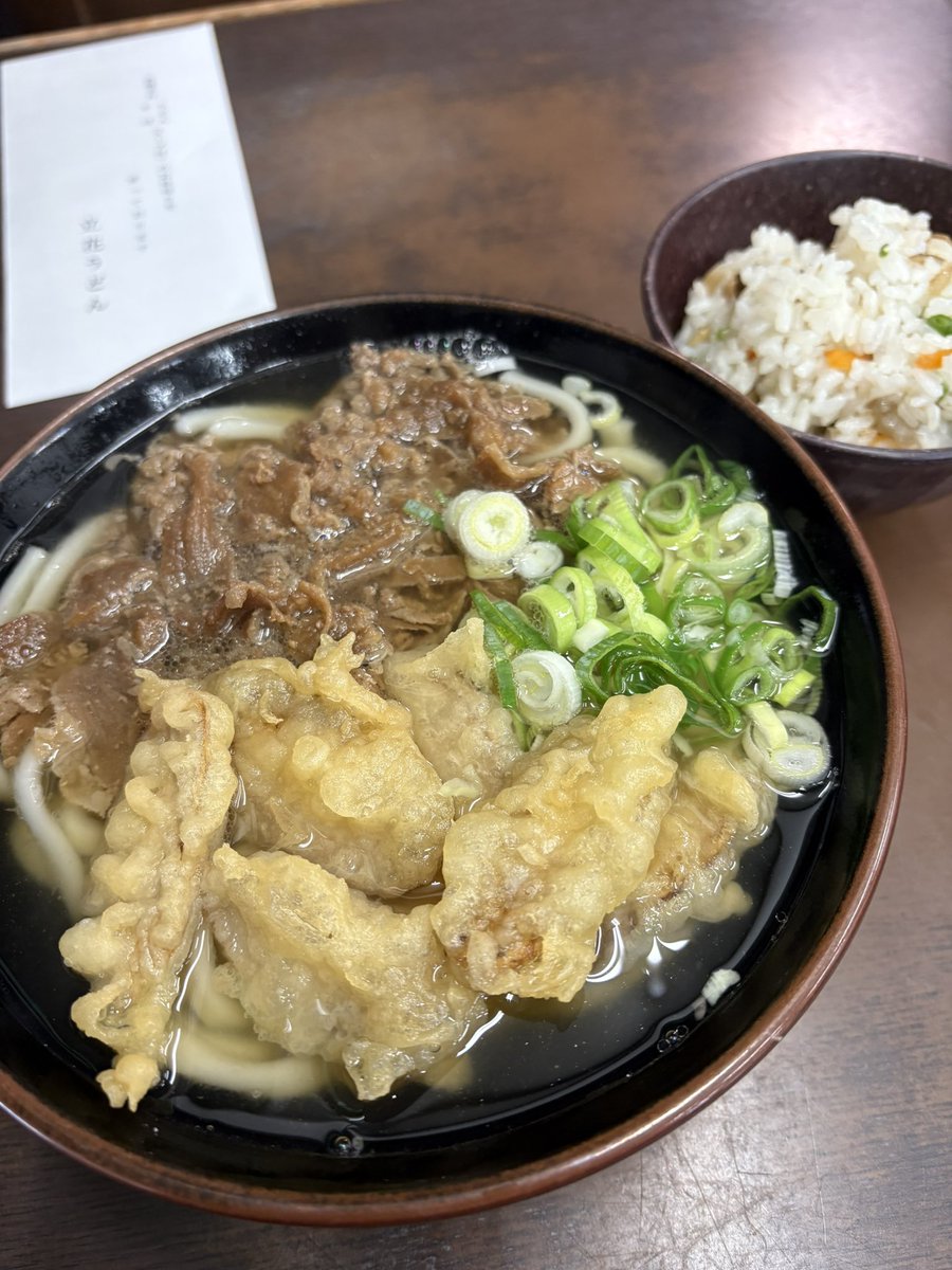 遅いランチ
久しぶりに立花うどん
肉ごぼ天うど&amp;まぜ飯