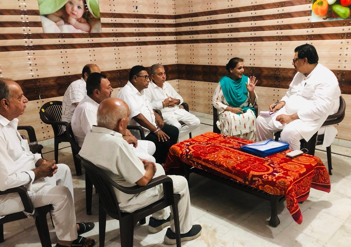 SanjaySDutt's tweet photo. Met Party functionaries of #Tripuri Block #Congress Committee in their area, falling in #Patiala Rural Assembly Constituency, of Patiala Urban District #Congress Committee, & discussed with them regarding initiatives to be taken to strengthen our organisational set-up at grassroot level, through implementation of #SanghatanSrijan Abhiyan.
#Punjab