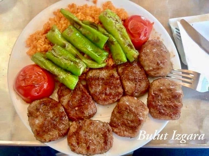 ⭐️🍀Gerçek Bursa Izgara Köfte 🔥Sadece Bizde Yenir✨ 

#kağıthane #yemek #lokanta #istanbul #ızgara  #efsane  #mutfak #tarif #Türkiye 
#bestoftheday  #foodinstagram  #nurtepe #tatlı #kahvaltı #döner  #keşfet  
  #yemekler #hayırlıcumalar