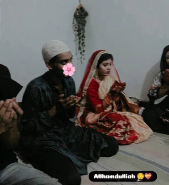 Vinodyadav7_'s tweet image. 👉एक और इस्कॉन लड़की का धर्म परिवर्तन कर उसे इस्लाम में दीक्षित कर लिया गया है। इस्कॉन की लड़कियों को बार-बार क्यों निशाना बनाया जा रहा है? 
हिंदू समुदाय को देर होने से पहले ही जाग जाना चाहिए। यह एक गंभीर प्रवृत्ति बनती जा रही है

 #bajrangdal