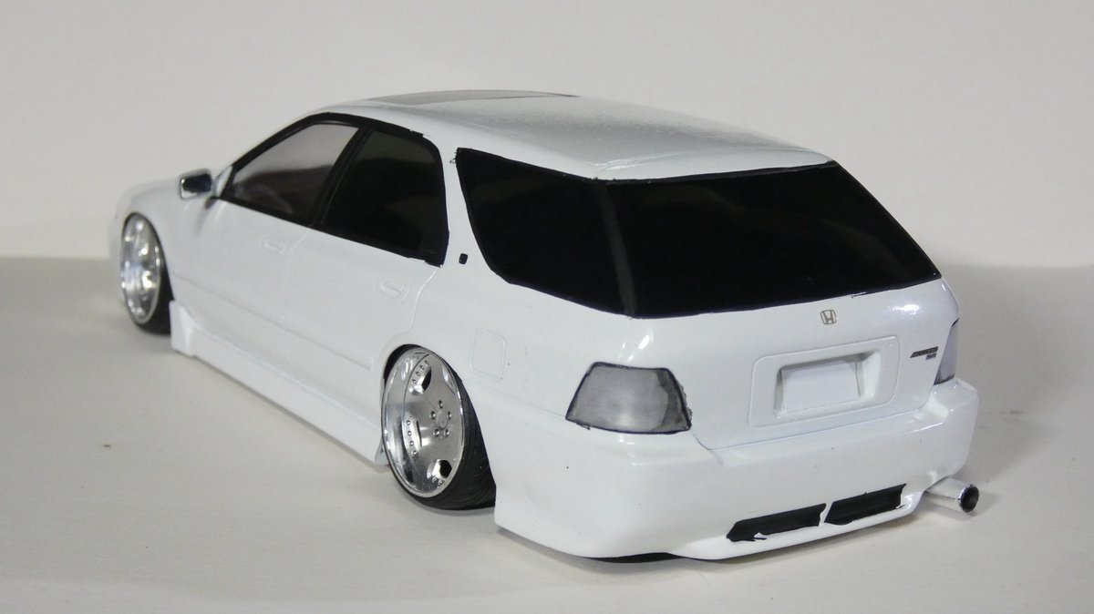 プラモデル ホンダ・アコードワゴン VIPワゴン エアロ巻いてホイル替え 