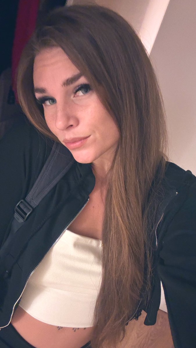 Annie Rosee tweet media
