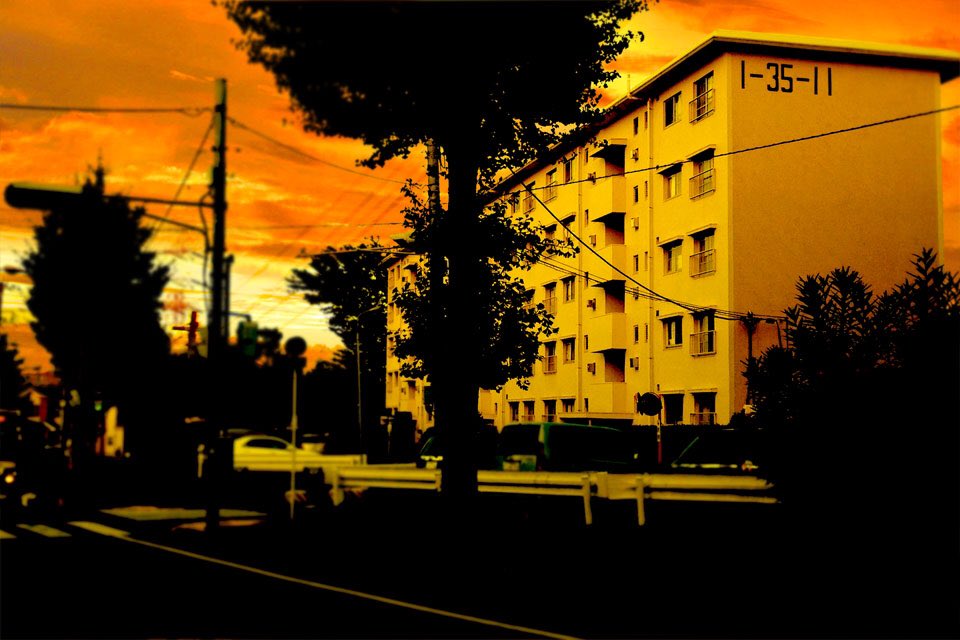 昔「ティラノビルダーでノスタルジックなホラゲ作りたいなぁ」と思っていた頃の画像が出てきた

この頃はblenderもunityも使えなかったから画像編集しか出来なかったけど、今ならもうちょっと色々出来るかな

ずっと作りたいと思ってるのに9年も経ってしまっていた

#indiedev
#gamedev 
#ゲーム制作