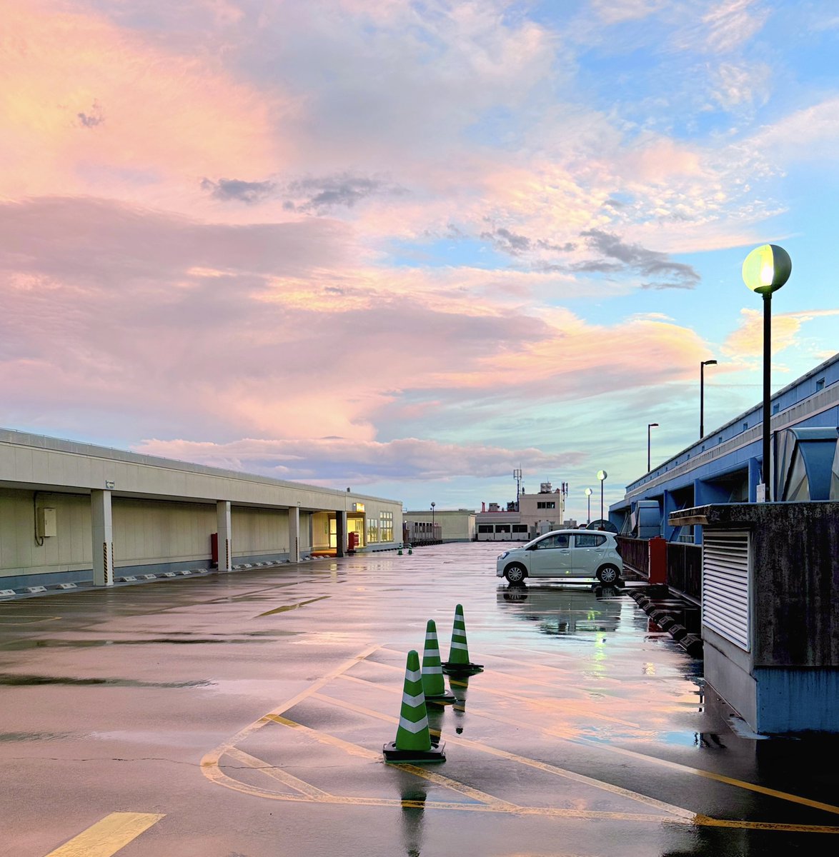 Небо подменили акварелью