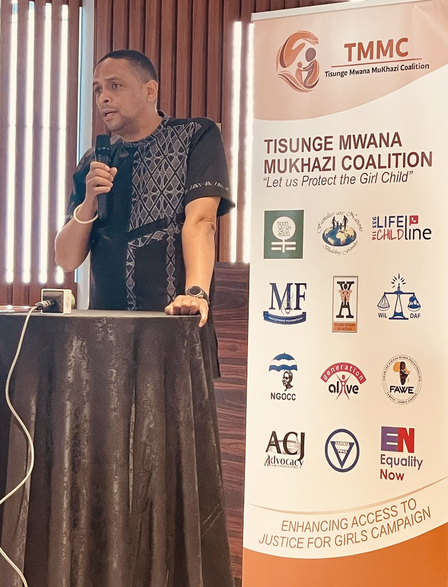 In a powerful display of collaboration, 12 CSOs, including UNFPA key partners <a href="/ZambiaLifeline/">Lifeline/Childline Zambia</a>, YWCA, <a href="/ngocc_gender/">NGOCC</a> and WILDAF along with <a href="/GenerationAlive/">Generation Alive</a>, have formed the "Tisunge Mwana Mukhazi" coalition. UNFPA is committed to work together in protecting the girl child!