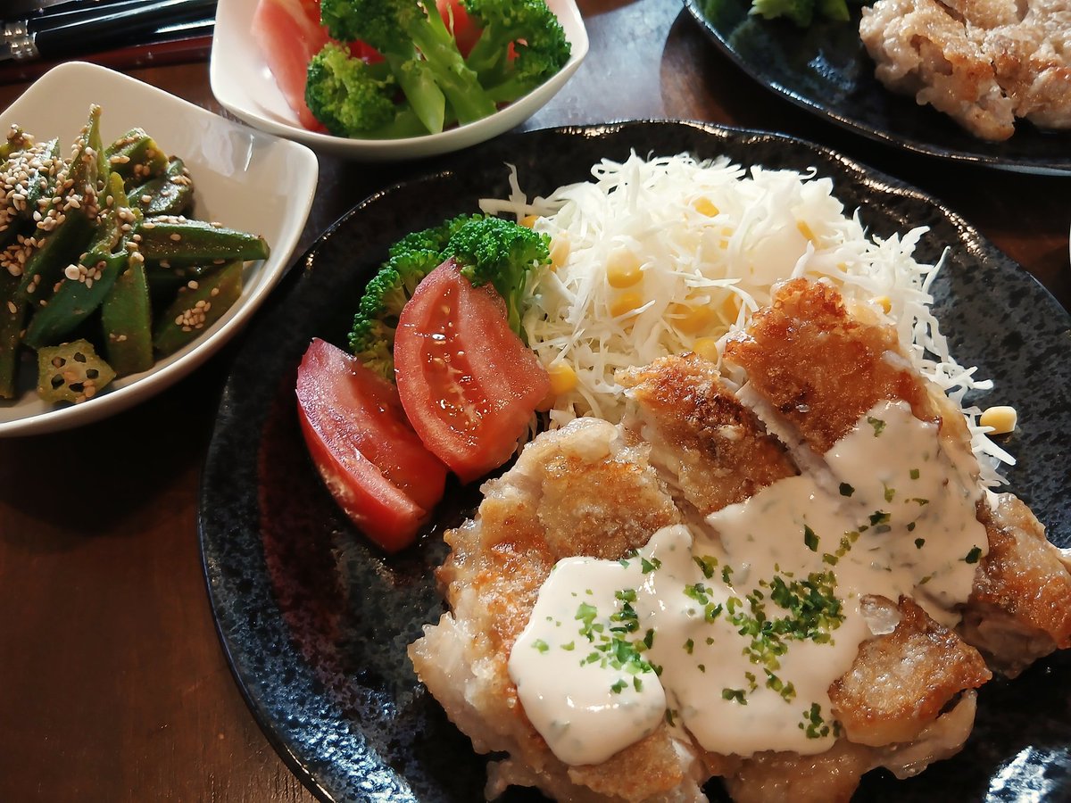 ryomokomo's tweet photo. 海苔マヨチキン
オクラコチュジャン胡麻和え😋 https://t.co/cnCYCclxkC