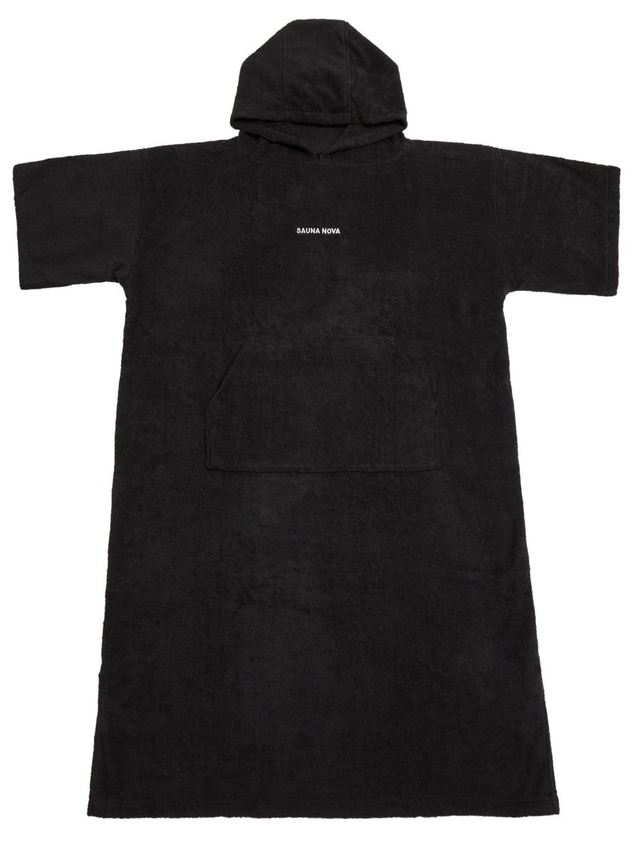 tryskw's tweet image. 自宅サウナの設備だけでなく、サウナグッズ選びにもこだわりがあって。今回は僕が実際に愛用してる【サウナポンチョ・サウナハット・サウナマット】を紹介していきます。

サウナポンチョはSAUNA NOVAの「瞑想サウナポンチョ」を使ってます。…