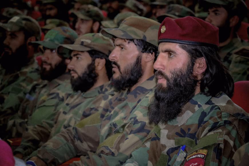 د ملي دفاع وزارت (۱۸۸) تنه ځوان مجاهدین  د جګړه‌ ایزو ګډو زده‌ کړو قوماندانۍ د مسلکي ښوونځیو د هاوان، SPG-9، کشف اراضي، M2 ماشیندار، M24 Sniper او د چاودېدونکو توکو د خنثی کولو څانګو له څلور میاشتنیو نظري او عملي زده‌ کړو وروسته نن د یو لړ مراسمو په ترڅ کې فارغ شول.