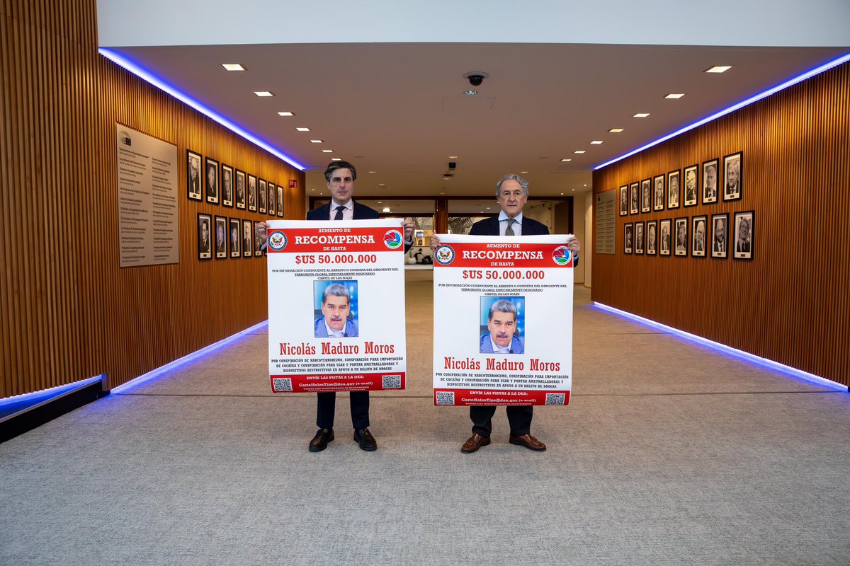 VOX_Europa_'s tweet image. ‼️ ÚLTIMA HORA | VOX consigue que el Parlamento Europeo declare al Cártel de los Soles organización terrorista.

Gracias a @hermanntertsch, @jm_frias y toda la delegación de VOX Europa, el Parlamento reconoce por primera vez la amenaza del terrorismo comunista en la Iberosfera.