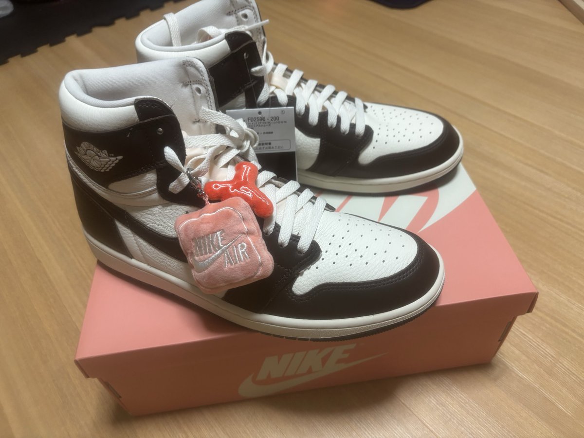 最近X見てなかった…さて荒野は釣りが始まった？( ﾟ∀ ﾟ)まだ見れてないけど楽しみやなwww
新しいスニーカーも到着(　´∀｀)やっぱりええな。バロックブラウン