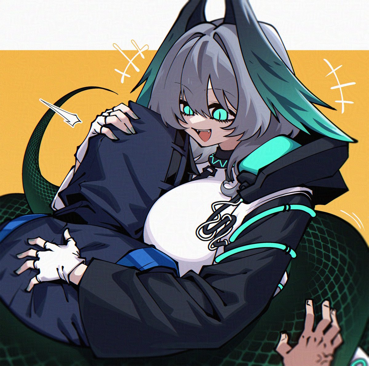 Dryegen046's tweet image. Snake hug