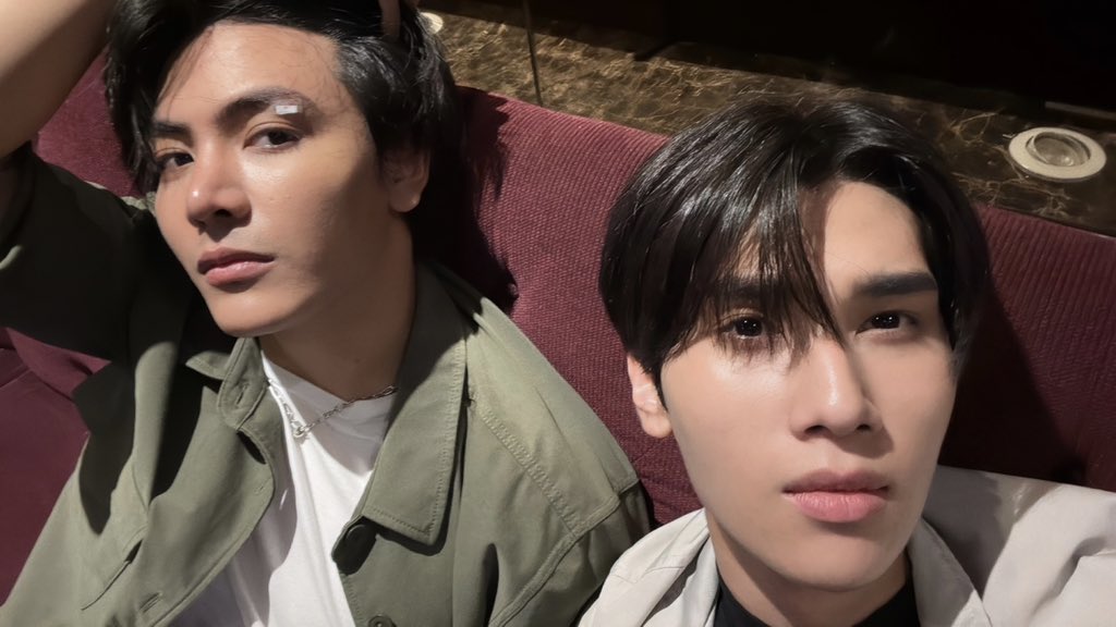 Pray for eyebrows 🙏🏻🤕 #DareYouToDeath
