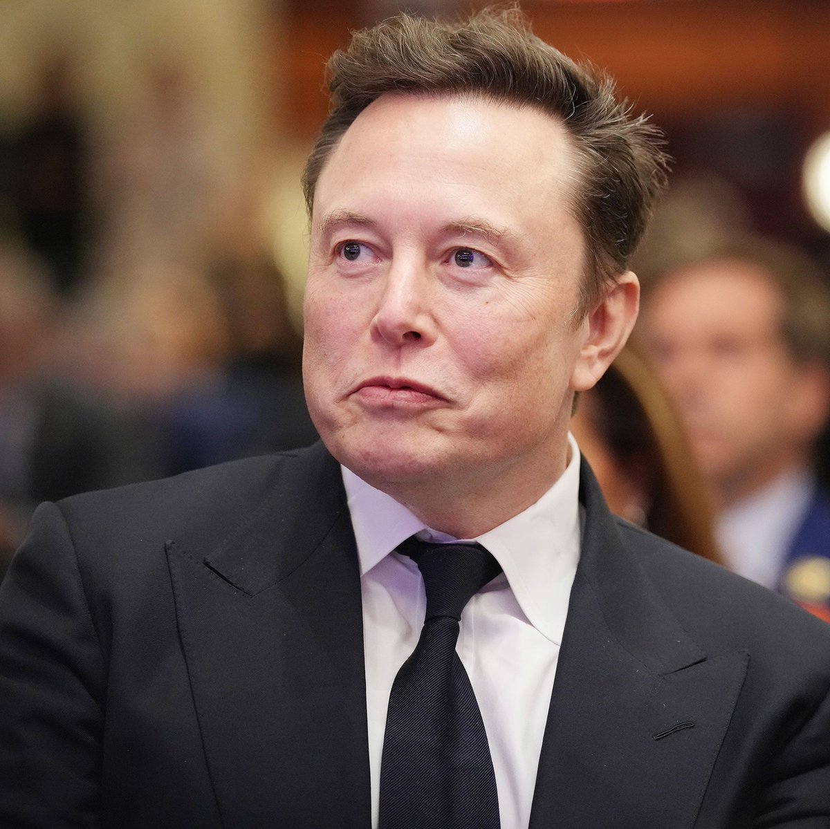 Meta spent $27 million in 2024 on Mark Zuckerberg’s security

Tesla spent $500,000 in 2024 on Elon Musk’s security

Zuckerberg's security spend is 50x higher

Need more security spending for Elon Musk 

Protect him at all costs