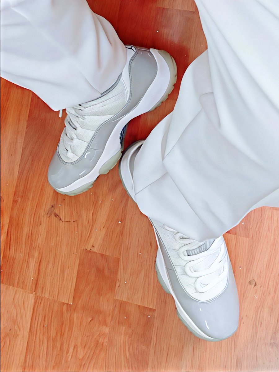 越来越理解为啥那么多人喜欢AJ11了
理解他们🧐
加入他们🤪
成为他们🤤