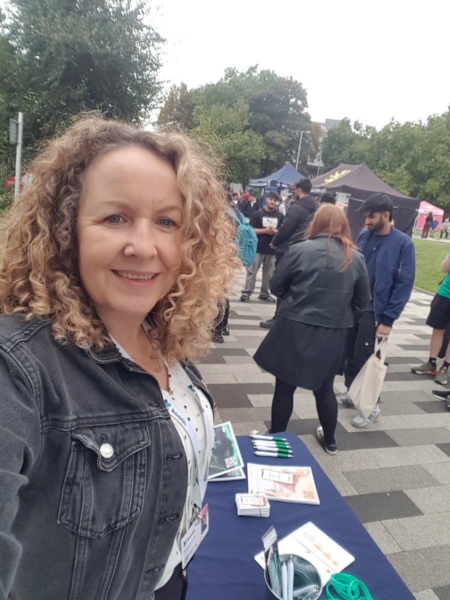 Windy welcome week <a href="/SalfordUni/">University of Salford</a> come and say hi! #freshersweek #university