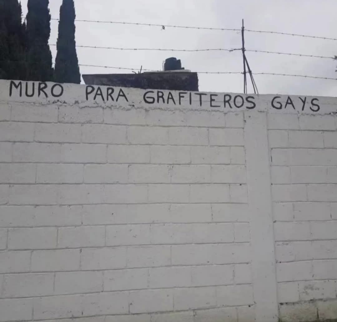 Dizem que o muro está virgem há 8 anos ...