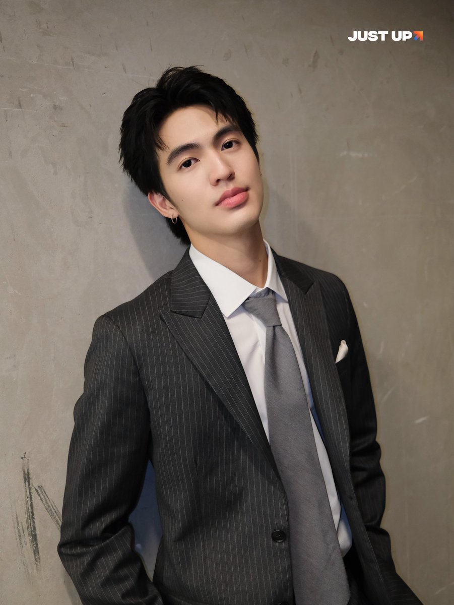 Justupbangkok's tweet photo. เบน บัญญพนต์ ในงาน
คมเดือน Mandate Gala Night Premiere 1st EP

MANDATE PREMIERE
#MandateGalaNight https://t.co/X0RC7xszNy