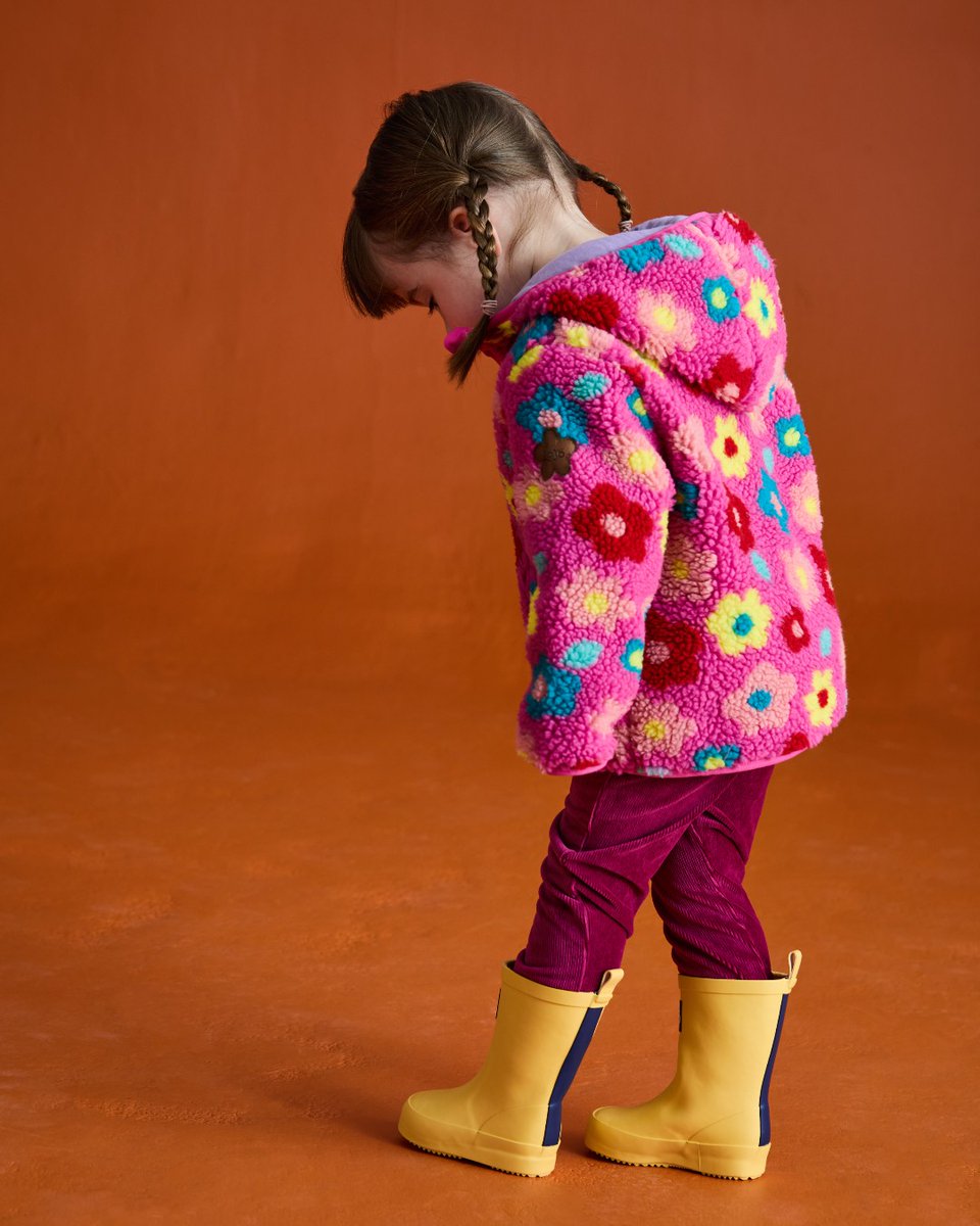 Say a warm and snuggly hello to our Fuchsia Pink Flower Borg Jacket from <a href="/JoJoMamanBebe/">JoJo Maman Bébé</a>! 💐

This fluffy fashion favourite is perfect for keeping little adventurers as snug as a bug on cold play days 👉 bit.ly/3JyXz74

#LoveLeam #Leamington #VisitLeam #DiscoverLeam