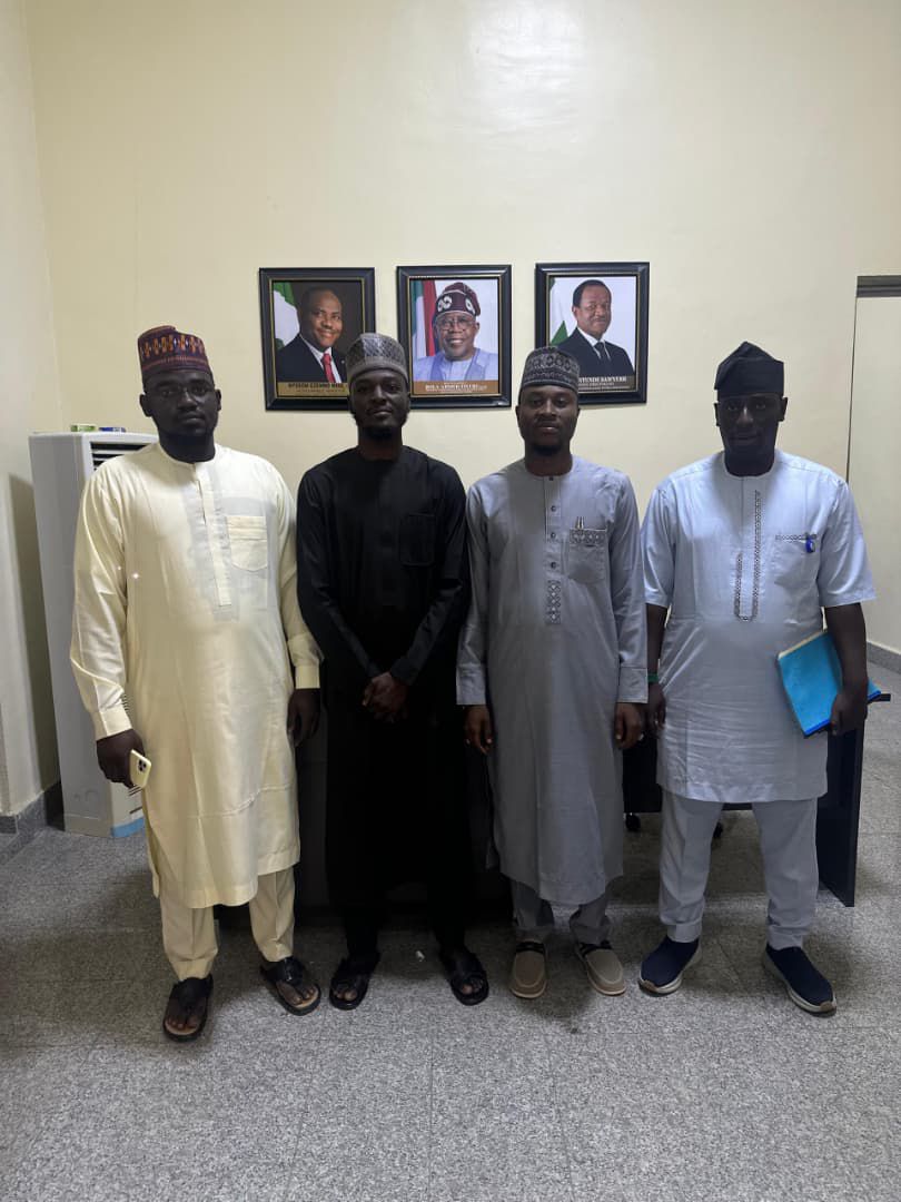 On Monday, NELFUND welcomed President I.N. Kallah of the Ahmadu Bello University Students’ Representative Council (ABUSRC) to our headquarters in Abuja.

He presented the concerns of ABU students regarding upkeep payments and refunds. We assured him and by extension all students