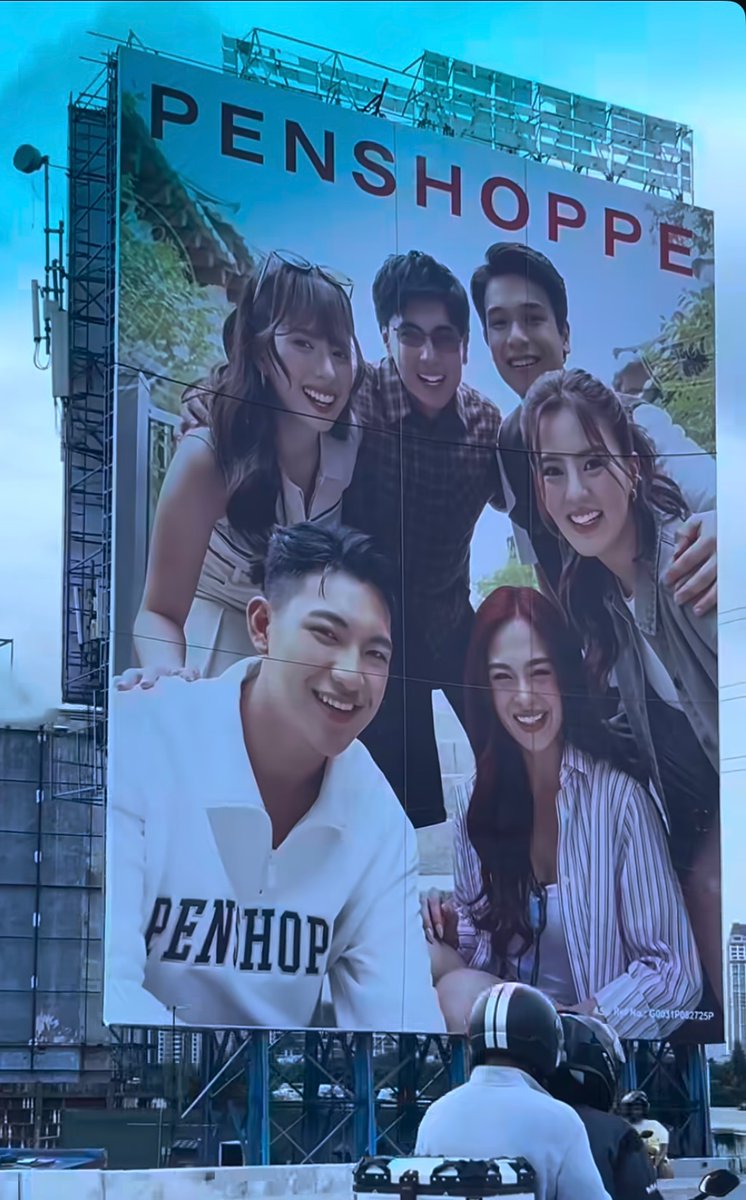 istantalent24's tweet photo. Yung currently may 2 billboard si Darren sa skyway huhu 🥹🥹 Thank God 🙏🏼

#DARREN @Espanto2001 
@PENSHOPPE @chowking_ph  
#DARRENforPENSHOPPE
#DARRENforChowking https://t.co/5Kl98IZwqw