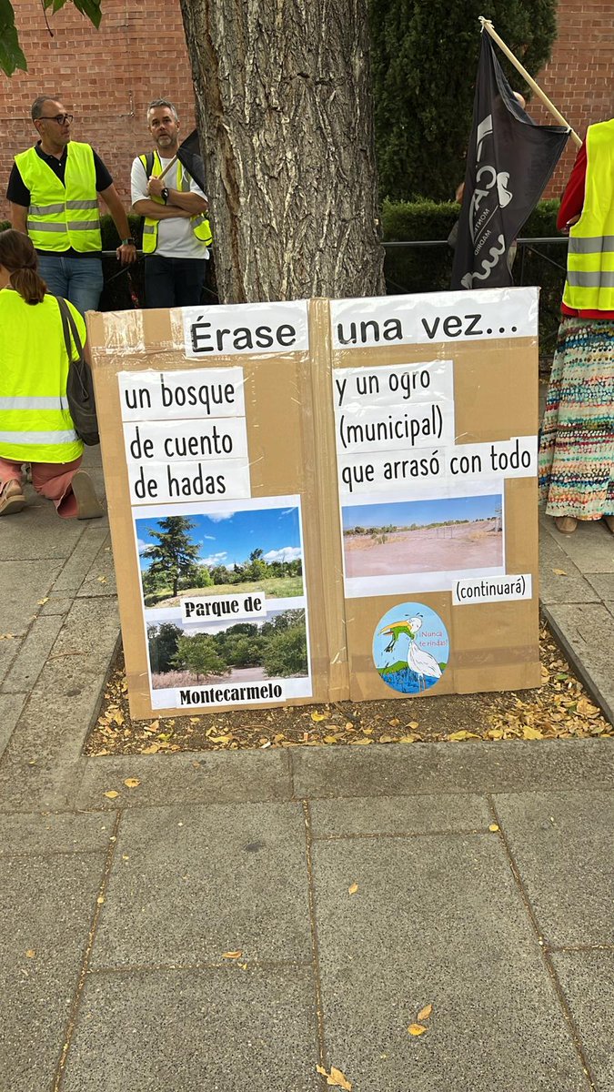 NOMEGACANTON (@nomegacanton) on Twitter photo ✅ ¡La concentración contra el #megacantón en <a href="/JMDFuencarral/">JMD Fuencarral</a> fue un éxito!
💪 Gracias a todos los vecinos que alzaron la voz en defensa de #montecarmelo.
📢  <a href="/Mtnezparamo/">José A Mtnez Páramo</a> nos tuvo que escuchar bien alto. Pedimos su reubicación a #zonaindustrial y paralización de obras. ✅ ¡La concentración contra el #megacantón en <a href="/JMDFuencarral/">JMD Fuencarral</a> fue un éxito!
💪 Gracias a todos los vecinos que alzaron la voz en defensa de #montecarmelo.
📢  <a href="/Mtnezparamo/">José A Mtnez Páramo</a> nos tuvo que escuchar bien alto. Pedimos su reubicación a #zonaindustrial y paralización de obras.