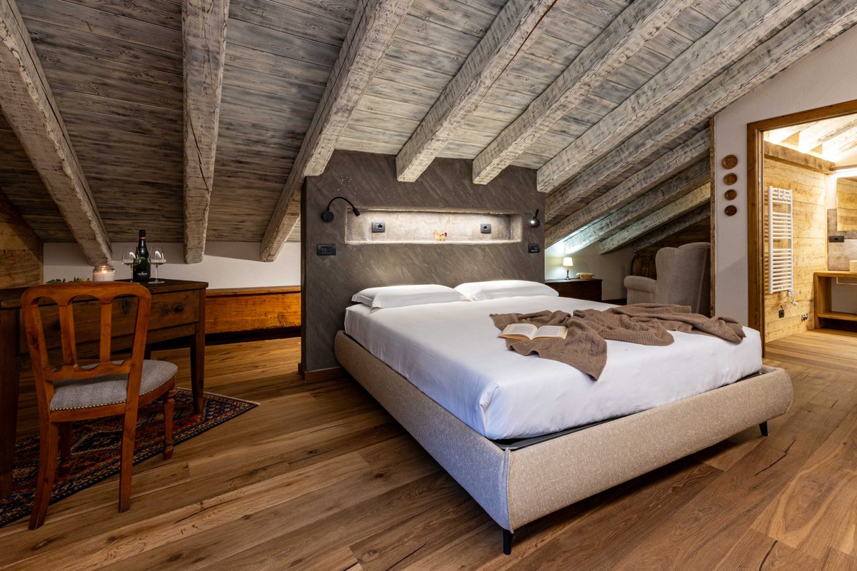 📖Storie di imprenditori rurali 
🛏️Oggi vi raccontiamo l'attività di Virginia Pepellin che gestisce una Chambres d'hôtes a Jovençan. Partecipando al bando, ha potuto acquistare gli arredi e le attrezzature necessarie per aprire La Maison du Sucre, una nuova struttura a #Gressan!