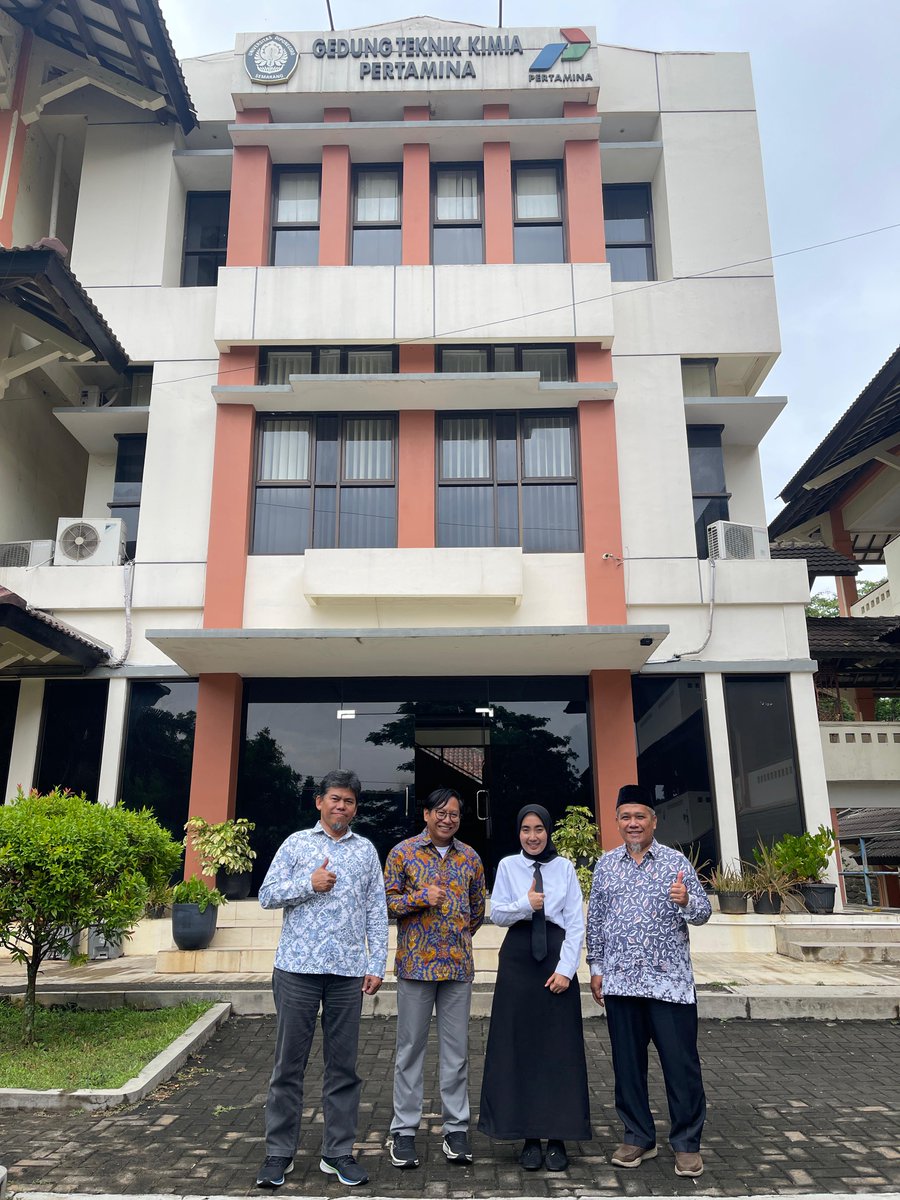 plasmacatalysis's tweet photo. Selamat kepada Lailatul Badriyah (Mahasiswa S2 Tekim By Research) yang sudah sukses melaksanakan Ujian Proposal Thesis dengan judul: "PENGARUH VARIASI RASIO Si/Al PADA KATALIS NiW/ZEOLIT BETA DALAM CO-PROCESSING LVGO DAN UCO UNTUK PROSES HYDROCRACKING", pada tanggal 11 Sept. 2025 https://t.co/pInW3no7Wz