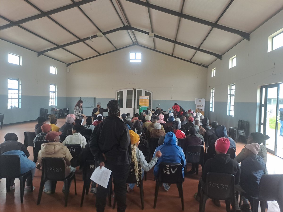 GCISGardenRoute's tweet image. Youth in numbers! Rural Kranshoek young people are coming out in their number to be educated about Democracy, freedom, and the importance of actively participating in the upcoming local government elections in 2026.
#2026LGE
#ParliamentSA
#gcis
#IEC 
#BitouMunicipality 
#GovZA