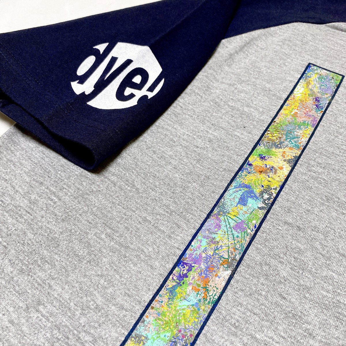 PETAYA_tokyo's tweet image. 高田馬場ロケッティーダさん @rocketiida で、今日からの展示イベント #MADEINCHAOS に参加しています。
◆9/11(木)-14(日)
◆9/18(木)-21(日)
14:00-21:00(lo20:30) ワンオーダー要

ぺた屋はこのイベントのために特別な〝カオス〟の #Tシャツ を刷りました。いつもの作品も少し預けています。世界観!