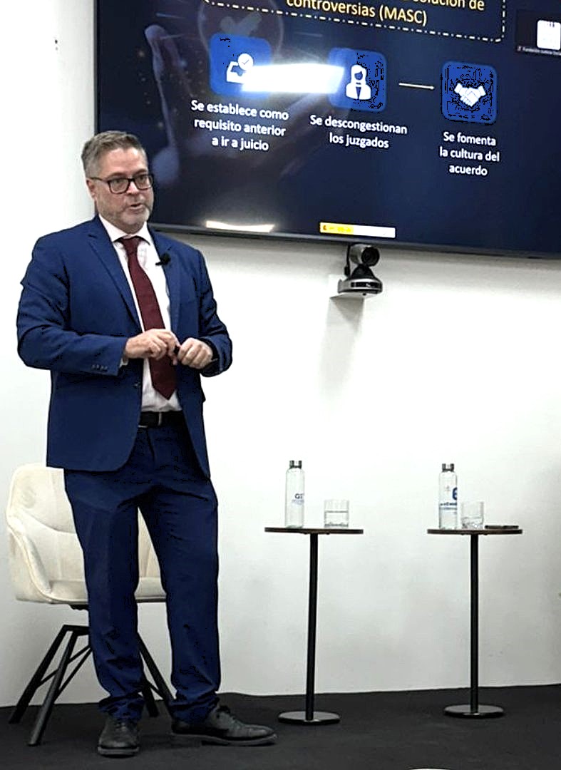 Iltre. Colegio de Procuradores de Madrid (@icpmad) on Twitter photo 🗓️ El decano, Alberto N. García Barrenechea, asistió a la jornada informativa “Novedades en sistema Lexnet, Expediente digital y Carpeta Justicia”.
👤 Como ponente, el director Gral. de Transformación Digital de la Adm. de Justicia del Ministerio <a href="/justiciagob/">Ministerio de la Presidencia, Justicia y R. Cortes</a>, Aitor Cubo, que 🗓️ El decano, Alberto N. García Barrenechea, asistió a la jornada informativa “Novedades en sistema Lexnet, Expediente digital y Carpeta Justicia”.
👤 Como ponente, el director Gral. de Transformación Digital de la Adm. de Justicia del Ministerio <a href="/justiciagob/">Ministerio de la Presidencia, Justicia y R. Cortes</a>, Aitor Cubo, que