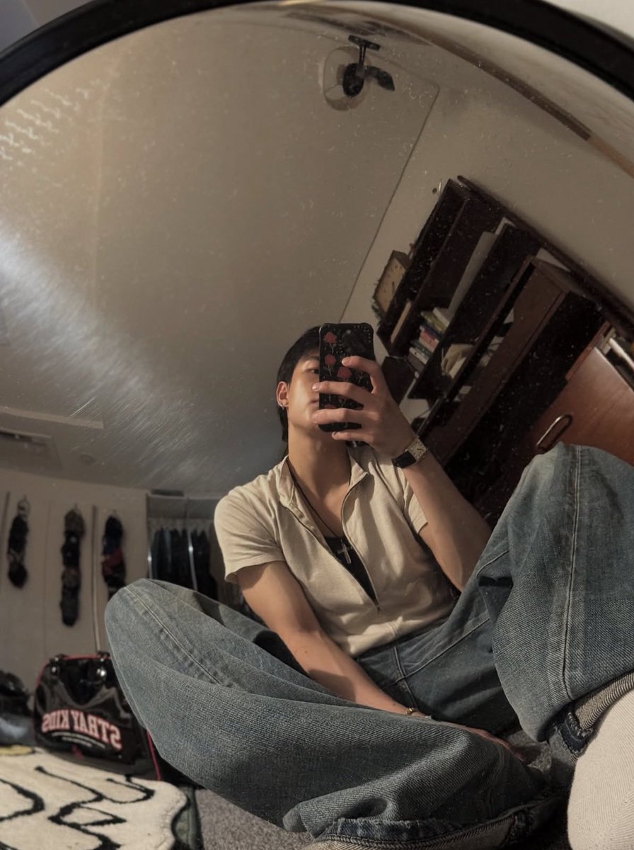 my emo girlfriend whom i love very much🖤