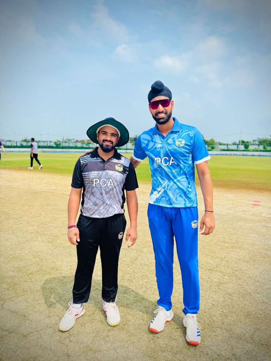 pcacricket's tweet photo. Toss: PCA Grey elect to field vs PCA Blue.
Captains — Grey: Prabhsimran Singh | Blue: Harpreet Brar.
Watch LIVE on YouTube: https://t.co/C1E936RgKN
#MaharajaRanjitSinghCup #PunjabCricket #PCAGrey #PCABlue #T20Cricket https://t.co/Qm8Y5GO5gS