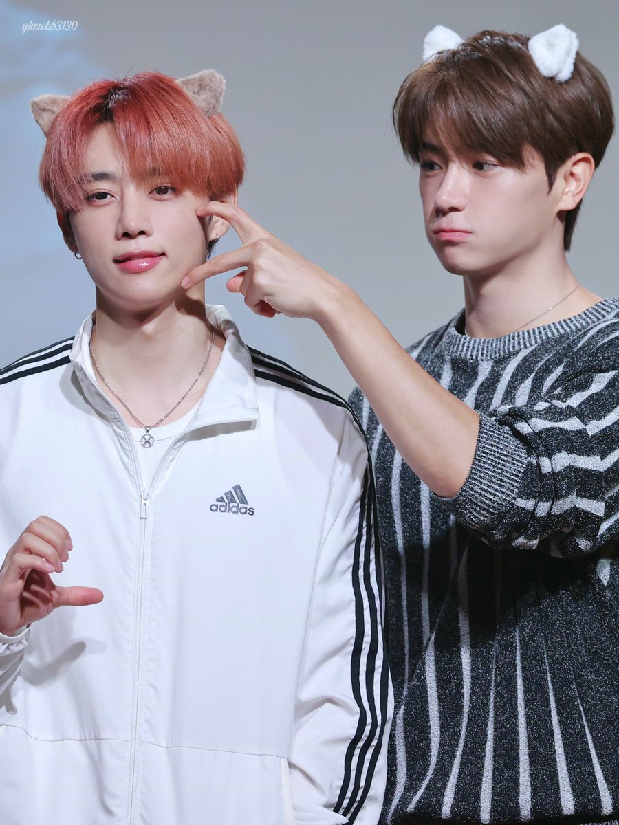 yhswbb3130's tweet photo. 250906 am

#더보이즈 #THEBOYZ
#현재 #HYUNJAE #선우 #SUNWOO https://t.co/UWUbXnEDF2