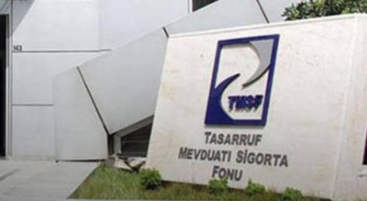 TMSF'den el konulan Can Holding ile ilgili açıklama...

TMSF:

İstanbul Küçükçekmece Cumhuriyet Başsavcılığı tarafından yürütülen soruşturma kapsamında, mahkeme kararıyla Can Holding’e bağlı 121 şirkete Tasarruf Mevduatı Sigorta Fonu (TMSF) kayyım olarak atanmıştır.

Bu dönemde