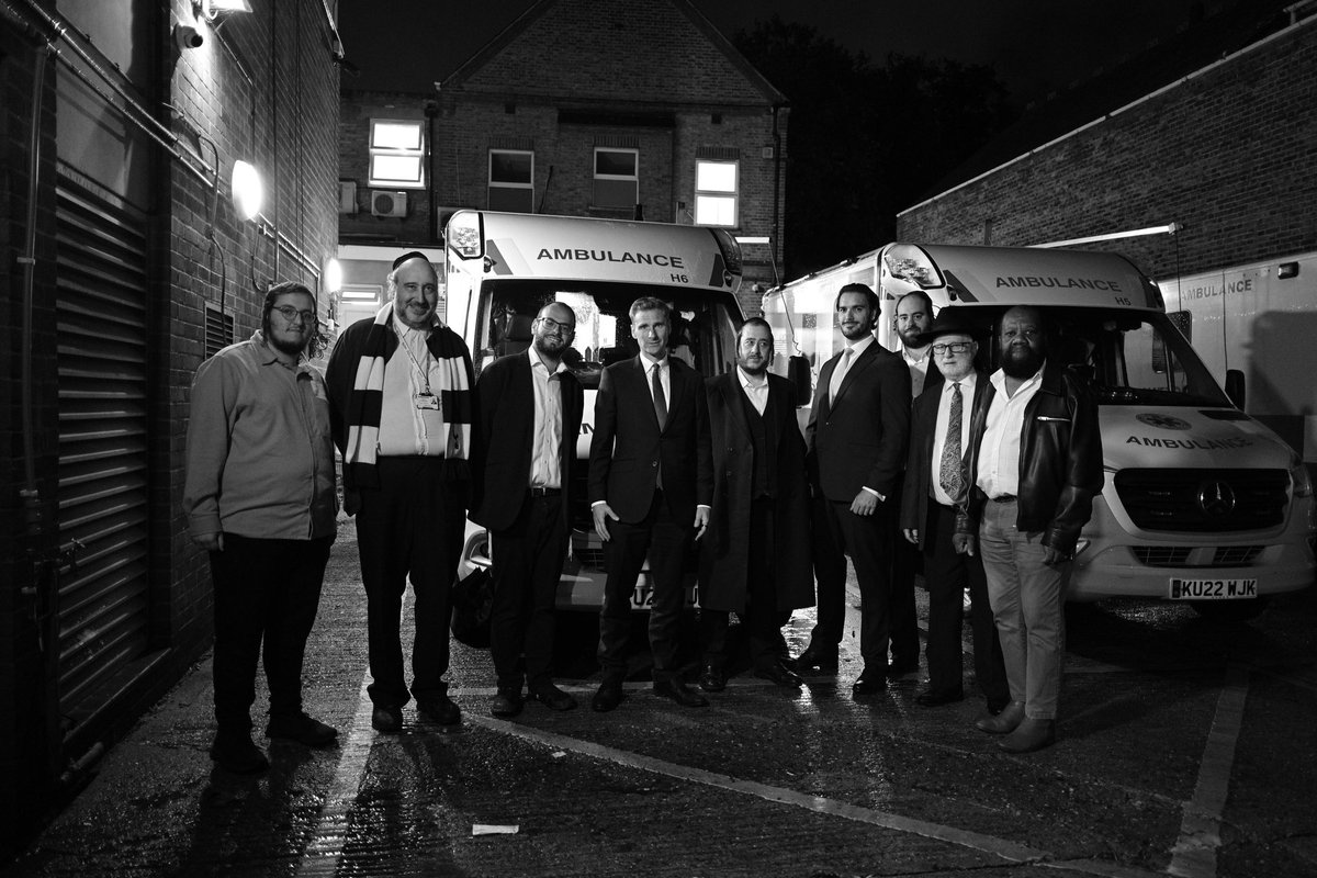 Hackney Conservatives were delighted to welcome Shadow Home Secretary, Chris Philip MP, to visit businesses and the Biala Synagogue in Stamford Hill on Wednesday.

A privilege to share the good work Biala Synagogue, <a href="/Hatzola/">Hatzola</a>, <a href="/Shomrim/">Shomrim (London North & East)</a> and <a href="/InterlinkFDN/">Interlink Foundation</a> do for the wider community.