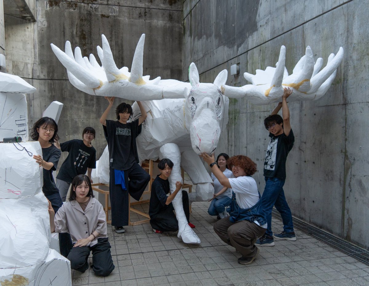 EN_Artproject's tweet photo. 9月に入り、後期が始まりましたね🤩
enも後期の制作を開始し、日々発泡スチロールと格闘しております👀

いよいよ10月末には芸術祭❗️
ここからさらに力を入れて頑張っていきます❗️💪🔥
 #武蔵野美術大学
 #武蔵美芸祭
 #ヘラジカ https://t.co/CBOqwVk2G2