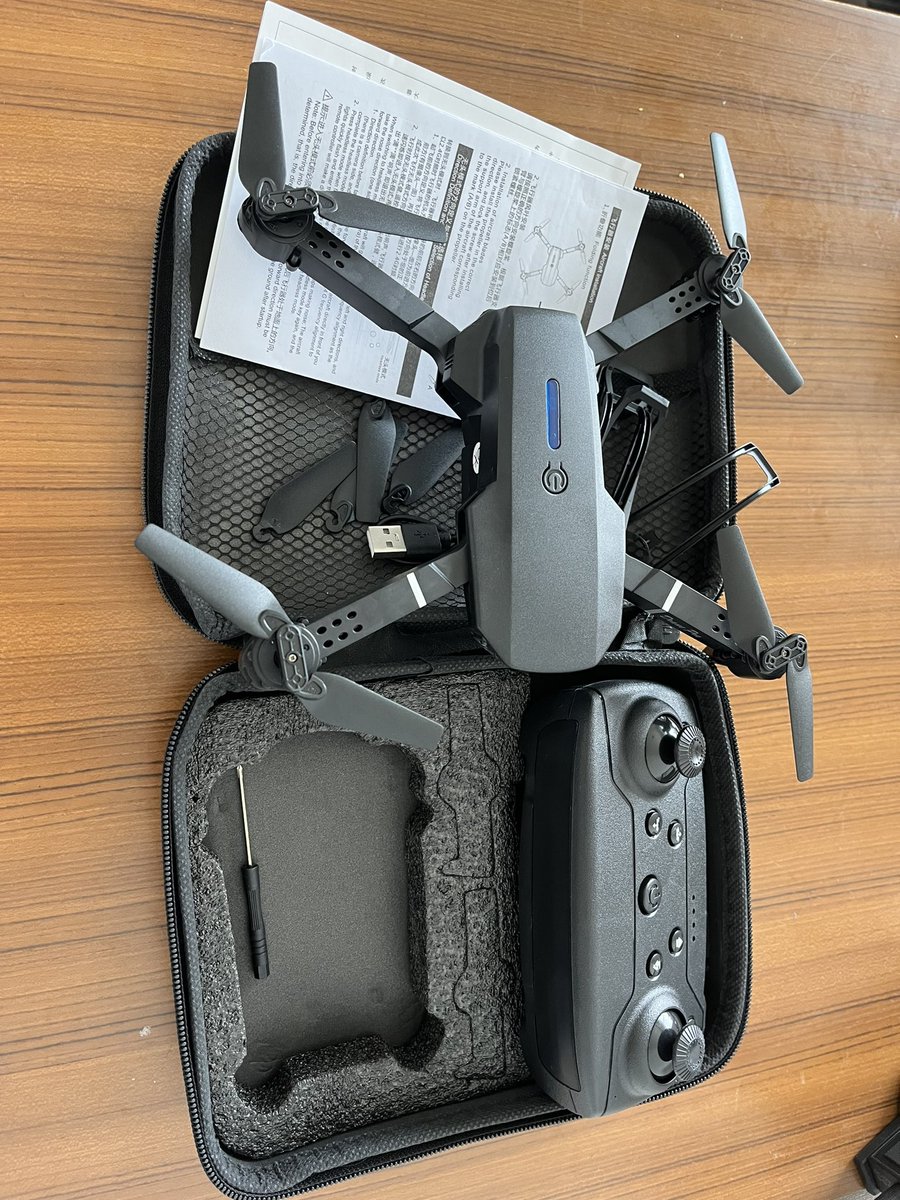 使った事ないけど楽しそうだったからドローンを買った