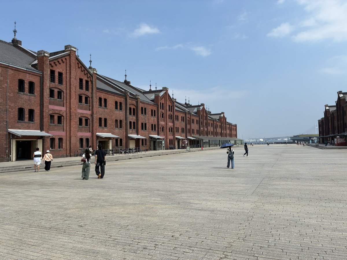 火水木の3連休に、彼女さん（相方さん）が遊びに来てくれました！

期間限定の横浜のエオカフェで誕生日祝ってもらったり、散策しました！

すごくいい誕生日になりました。