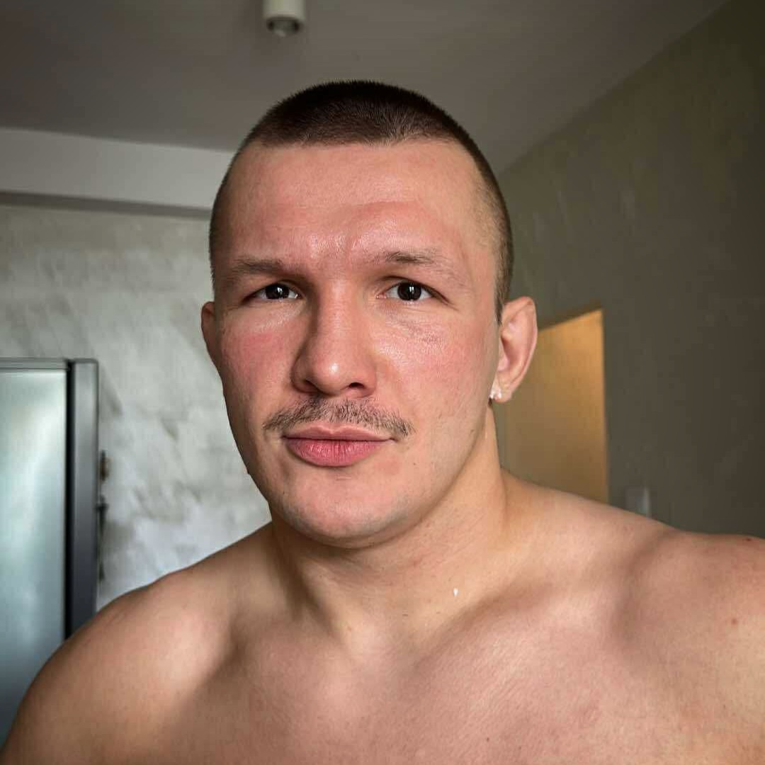 🎙️ "Mogę powiedzieć, że to jest najwyższa gaża, jaką dostałem poza KSW w Polsce. Mi się podoba takie traktowanie. Nie jestem wiadomo jakimś księciem, ale po prostu uważam, że jednak taki  szacunek też do zawodników, którzy walczą u ciebie to jest podstawa." -mówi nam