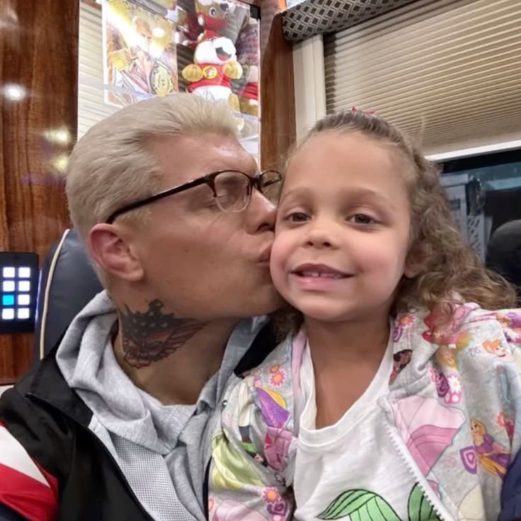 workingupdate_'s tweet image. Mini me.
Drop a heart for us, would ya ❤️