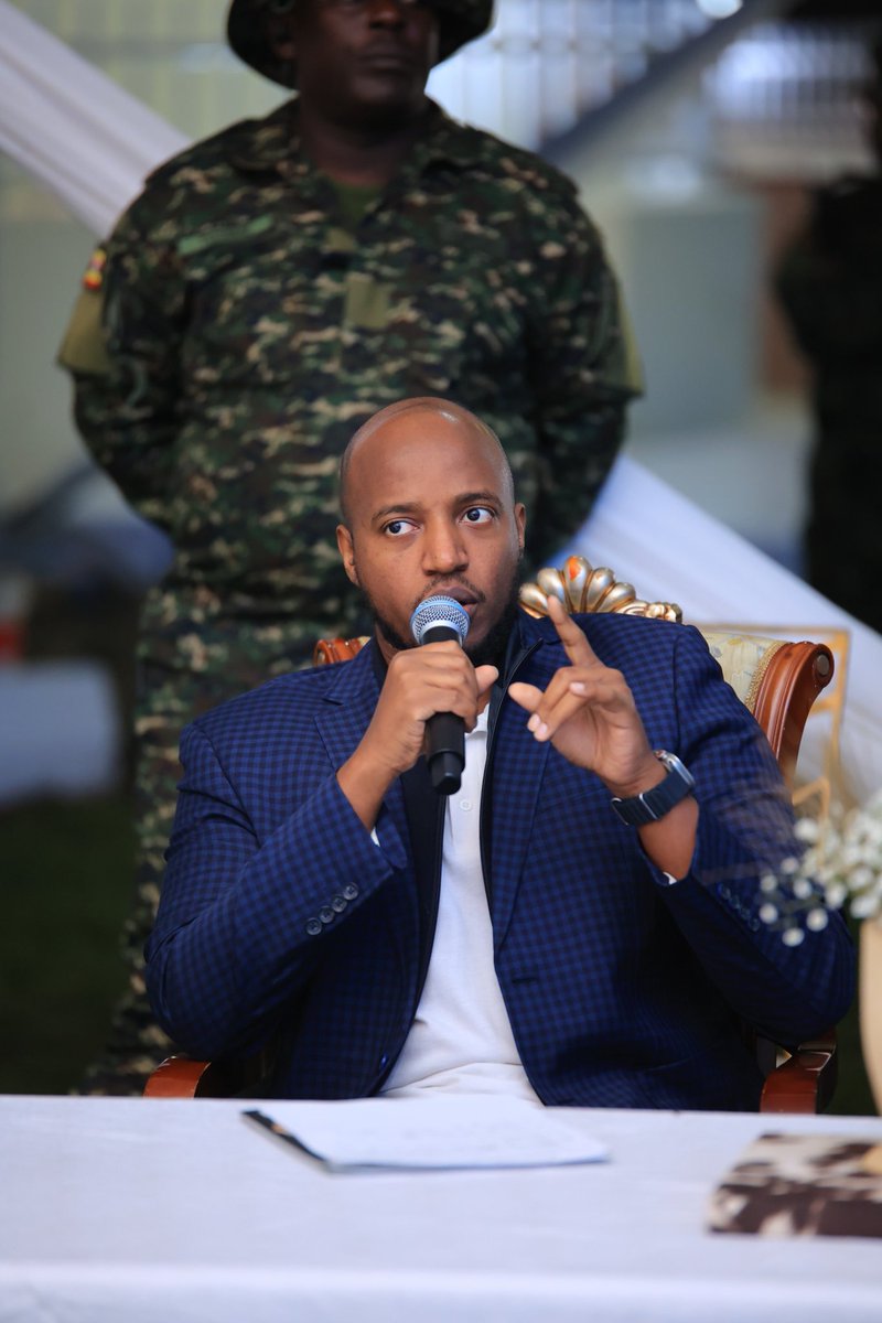 "𝐼𝑓 𝑤𝑒 𝑐𝑎𝑛 ℎ𝑎𝑣𝑒 𝑚𝑜𝑟𝑒 𝑝𝑒𝑜𝑝𝑙𝑒 𝑡𝑎𝑙𝑘 𝑎𝑏𝑜𝑢𝑡 𝑈𝑔𝑎𝑛𝑑𝑎, 𝑡ℎ𝑒𝑛 𝑡ℎ𝑒 𝑠𝑘𝑦 𝑖𝑠 𝑡ℎ𝑒 𝐿𝑖𝑚𝑖𝑡 𝑓𝑜𝑟 𝑜𝑢𝑟 𝑇𝑜𝑢𝑟𝑖𝑠𝑚" ~ Rukirabasaija Omukama Oyo Nyimba Kabamba Iguru Rukidi IV in his address at the 𝐑𝐨𝐲𝐚𝐥 𝐁𝐚𝐧𝐪𝐮𝐞𝐭 𝐚𝐭