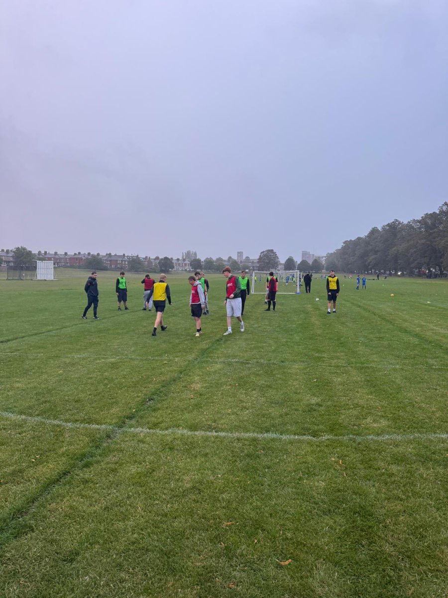 NRCFAREFDEV's tweet image. DEVELOPMENT| Last night we were at @PanthersFC for our @NorthRidingFA Get into Refereeing Adult Football workshop! The session was designed to help our young referees transition from youth to adult football, giving them to confidence to give it a go! Well done to all attendees😀