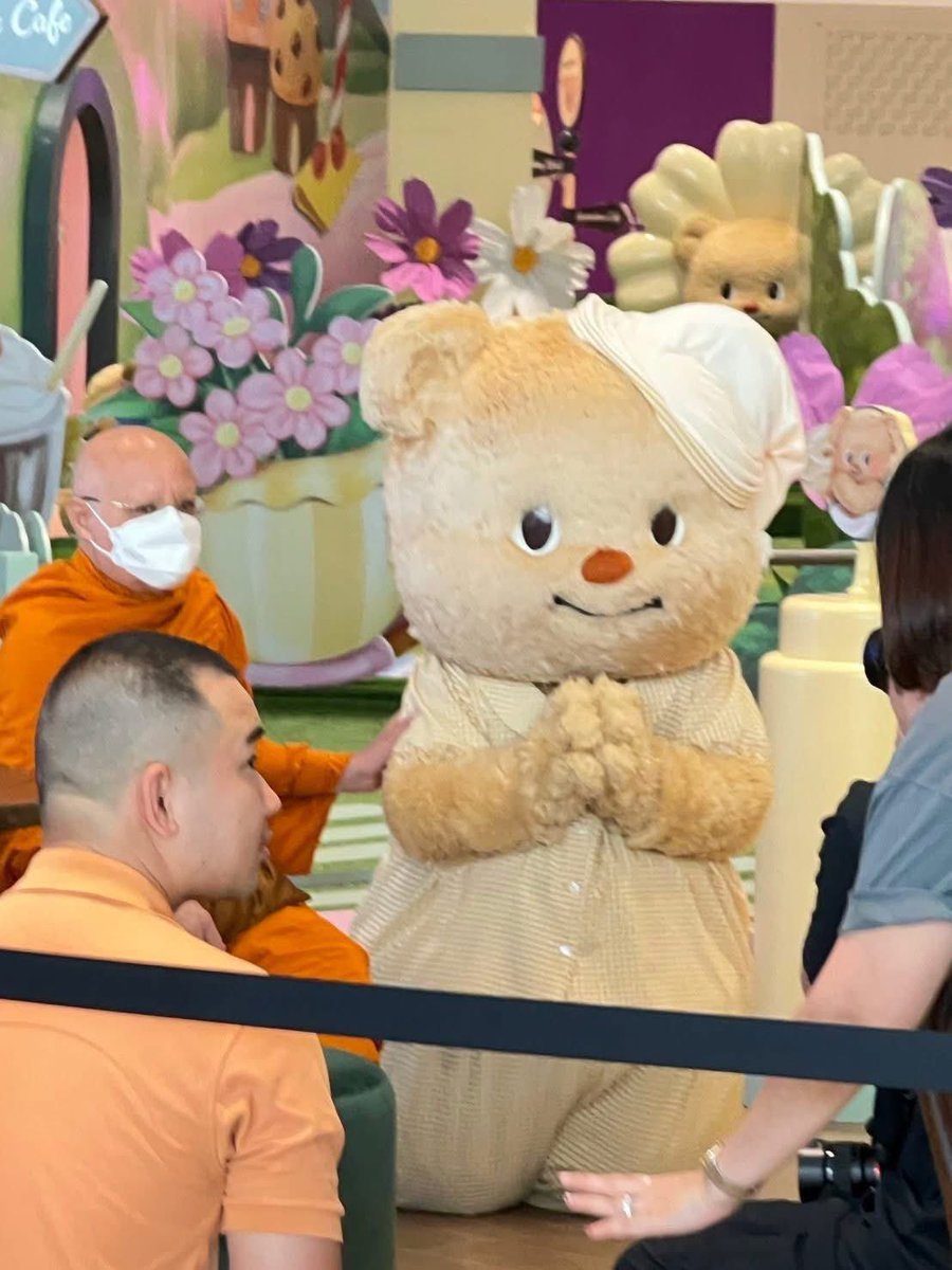 ตื่นเช้ามาทำบุญบ้านก็ทำมาแล้ว 
#Butterbear