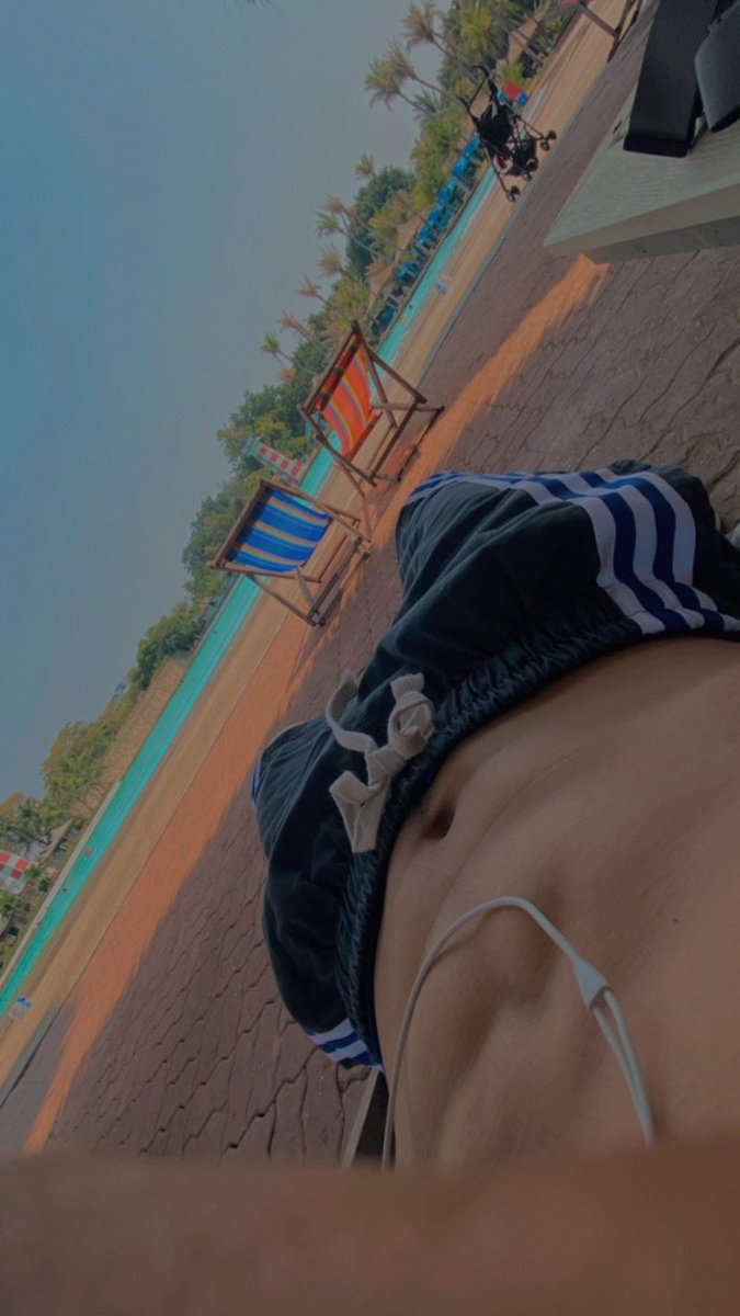 jityline's tweet photo. อากาศมันร้อน 💦☀️ #กรุงเทพ
 #องค์ใหญ่  #พระราม3 https://t.co/5P0oESy6fF