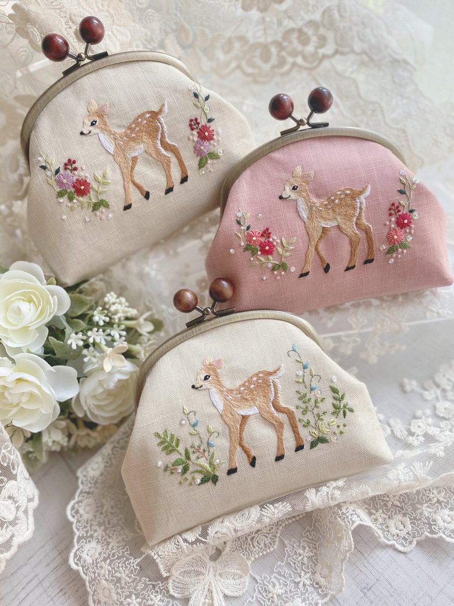 小鹿さんのがま口ポーチ🦌🪡

開催中の伊勢丹浦和店＜うらわ手芸＞ に出品予定の作品です。

＜うらわ手芸＞ 9月10日(水)～15日(月祝) 
私は9/13(土)9/14(日)に参加させていただきます。
#ハンドメイド好きな人と繋がりたい #刺繍